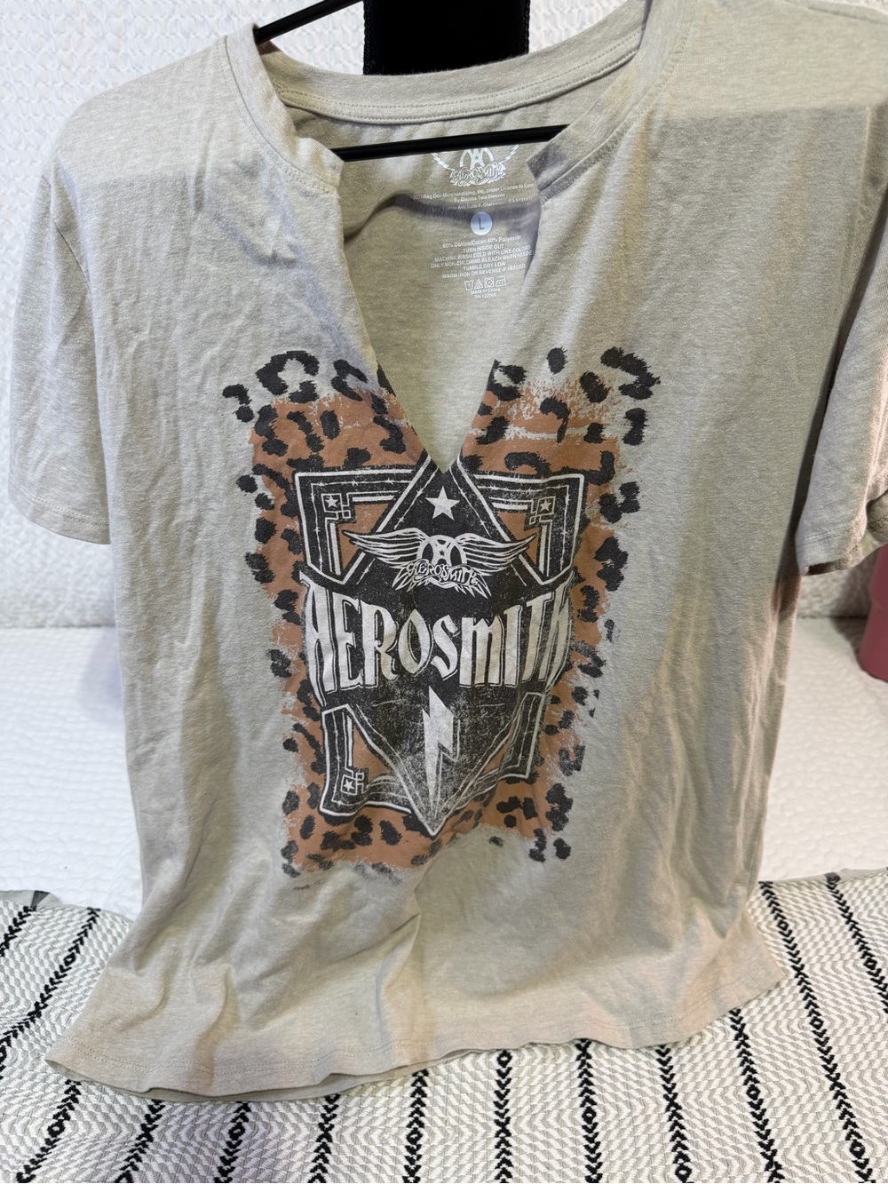 Aerosmith Women’s Short Sleeve Graphic Tee in Light Gray with Leopard Print